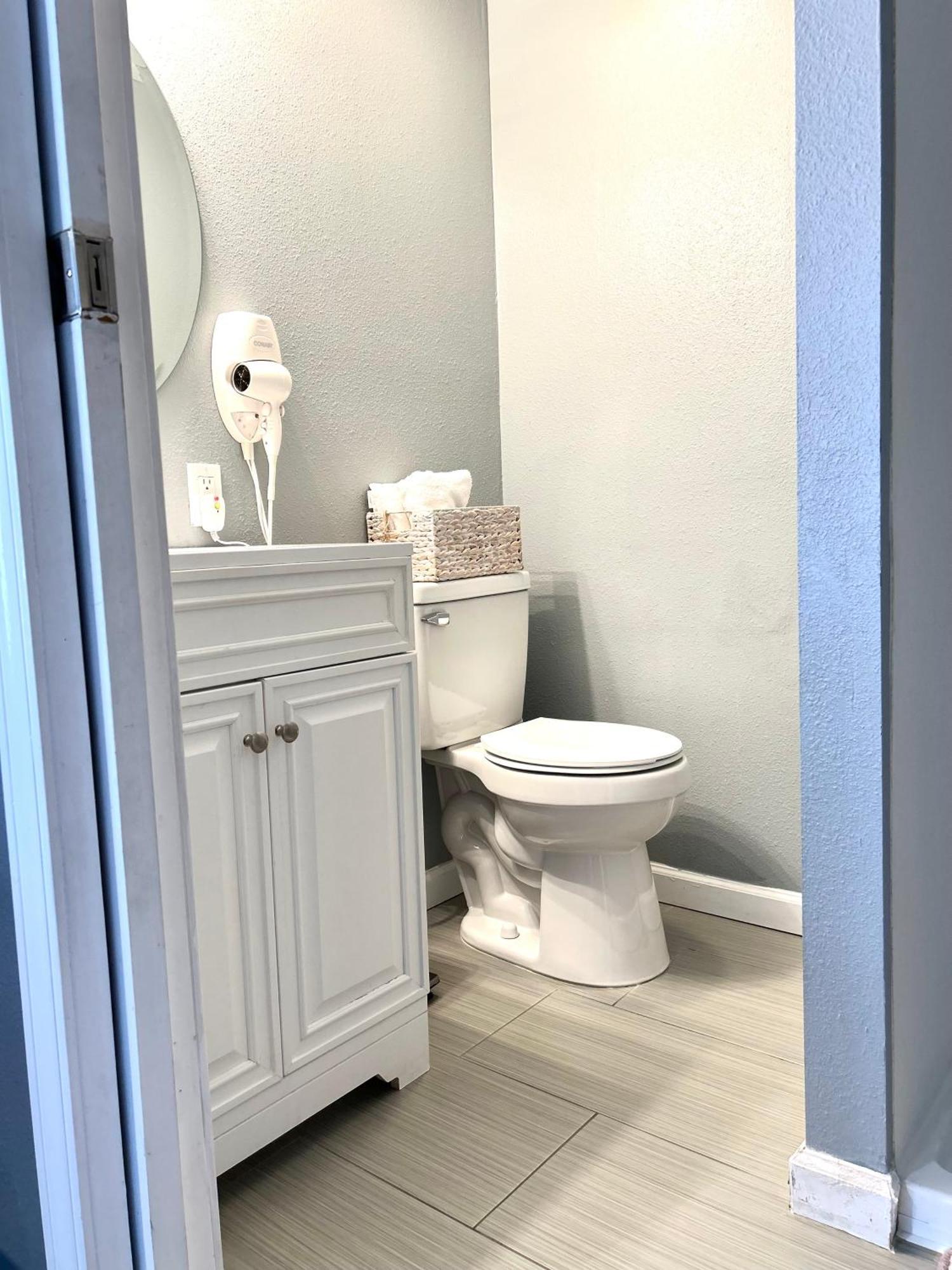 Spacious Studio With Private Entry Moreno Valley Buitenkant foto