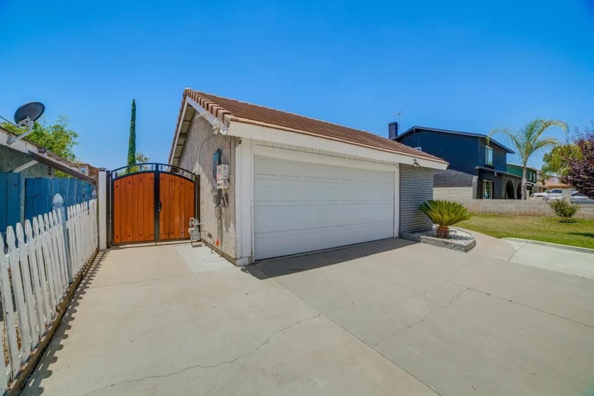Spacious Studio With Private Entry Moreno Valley Buitenkant foto